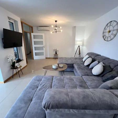 Lasta Apartment